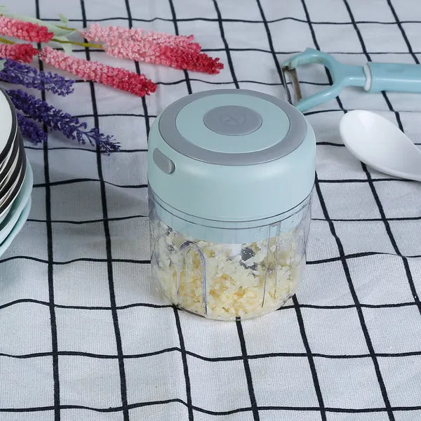 Mini Electric Garlic & Ginger Chopper – Cordless Food Mincer